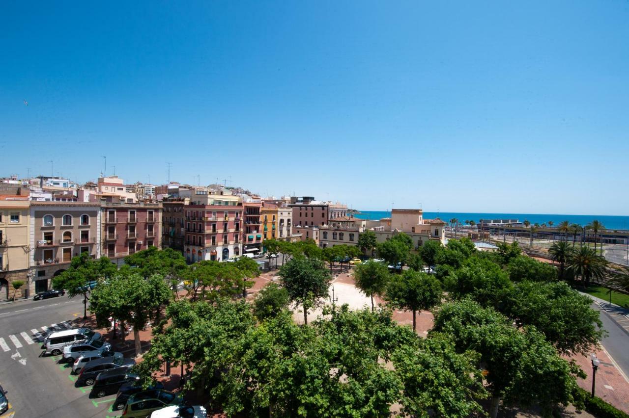 Port Plaza